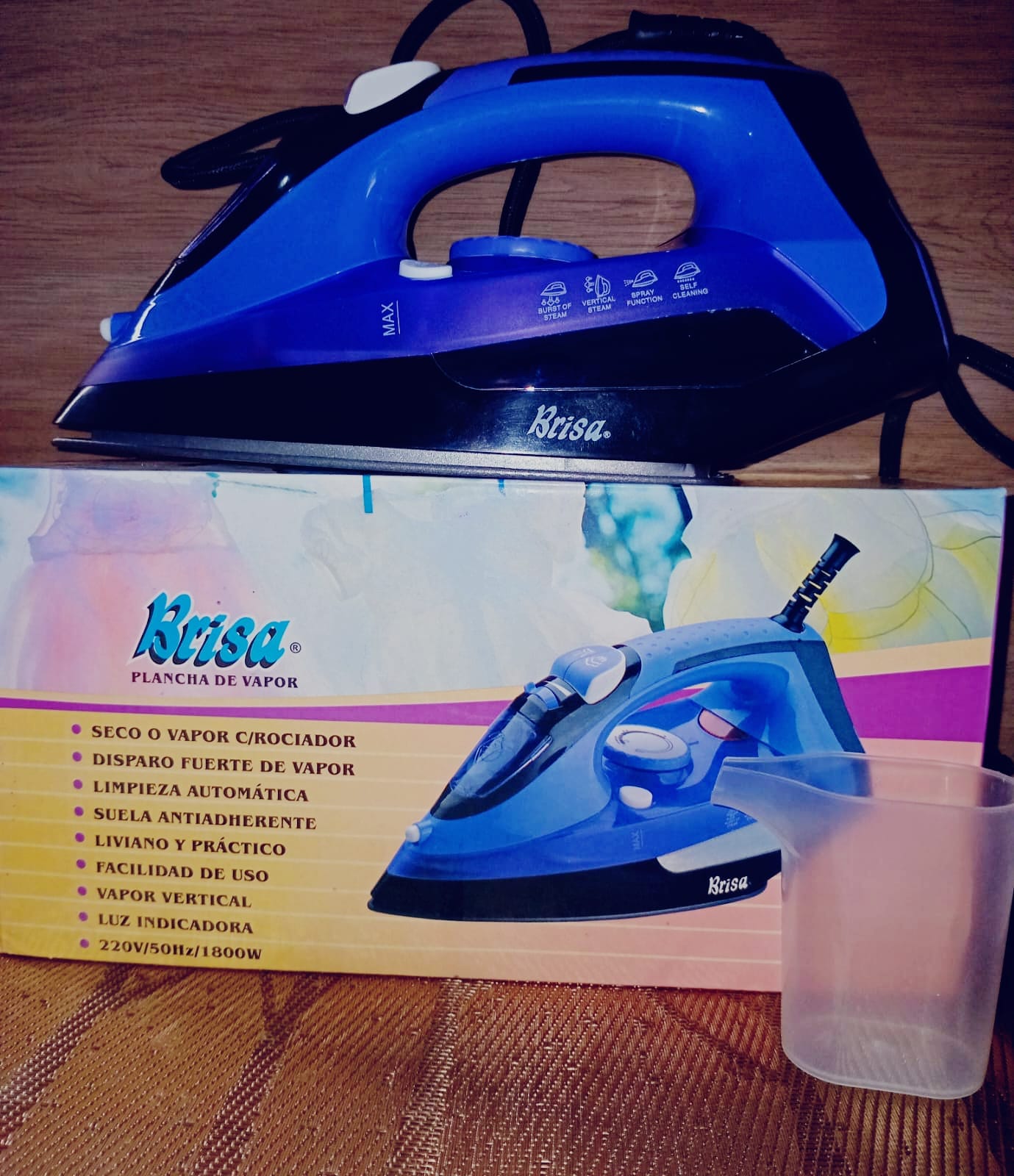 PLANCHA DE ROPA BRISA